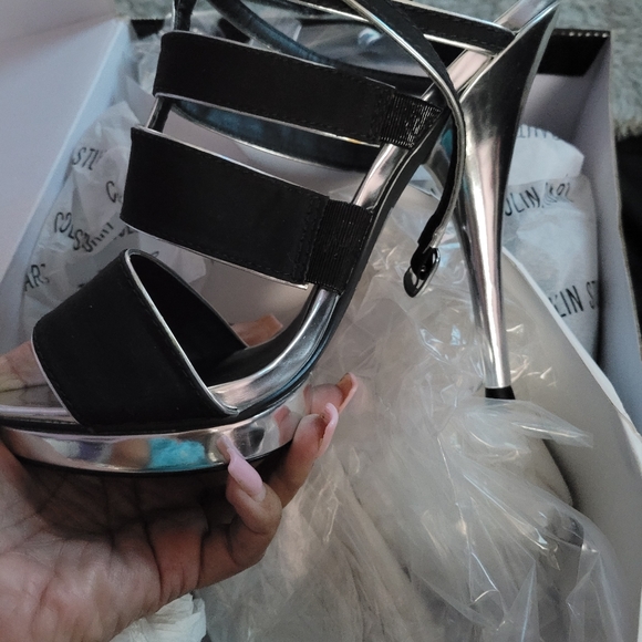 Strappy Platform - Picture 5 of 5